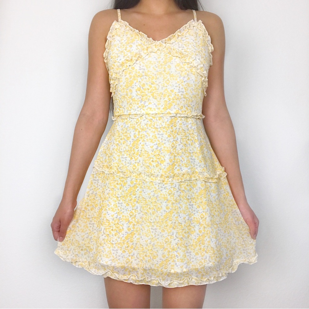 Beautiful yellow dress